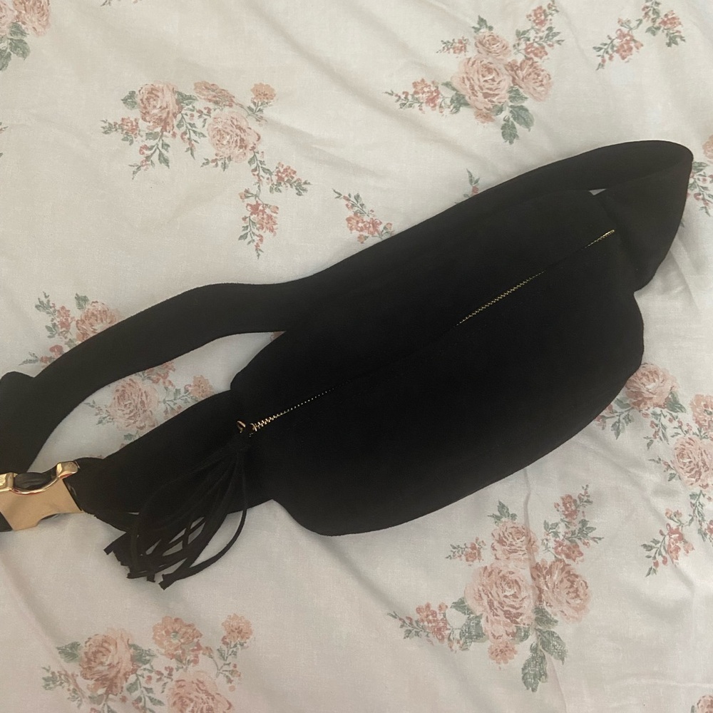 SMALL SUEDE BLACK WAIST POUCH - Picture 2 of 7